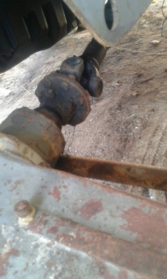 ขายรถตักหน้าขุดหลัง MF 750 2 เพลา ราคา 300000