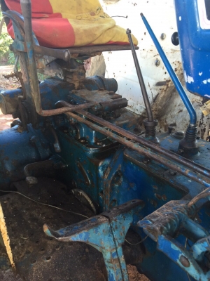 ขายรถไถ. FORD. อุปกรดันหน้า. รถพร้อมใช้งาน