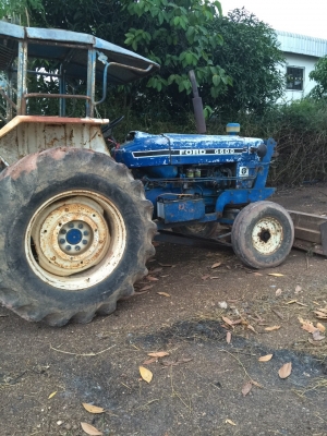 ขายรถไถ. FORD. อุปกรดันหน้า. รถพร้อมใช้งาน