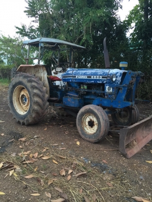 ขายรถไถ. FORD. อุปกรดันหน้า. รถพร้อมใช้งาน