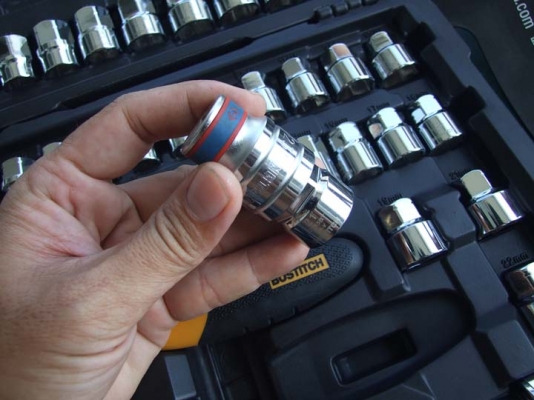 ชุดเครื่องมือ Pass-Thru Socket set ของ BOSTITCH (Made in Taiwan)
