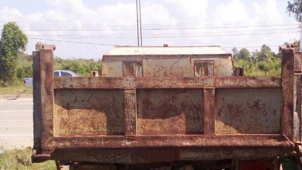 ดั้ม 6 ล้อ เครื่อง EH100 เกียร์ JCM สโลว์ UD เอกสารพร้อม