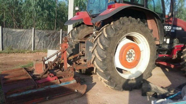 Newholland 750,000 บาท M100DT 4,500 ชั่วโมง (ใบมีด เครื่องตัด) เอกสารอินวอยท์ 090-772-3710 090-772-3708 Newholland 750,000 บาท M100DT 4,500 ชั่วโมง (ใบมีด เครื่องตัด) เอกสารอินวอยท์ 090-772-3710 090-772-3708