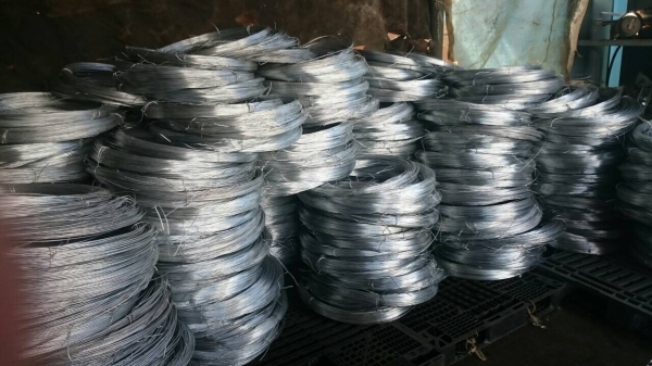 ขายลวดชุบ ราคาถูกเป็น KG มีขนาด คุณภาพดี ขนาดประมาณ2-3มิล มีจำนวนเยอะ เป็น10ตัน สนใจติดต่อ 089 889 3055 อมร