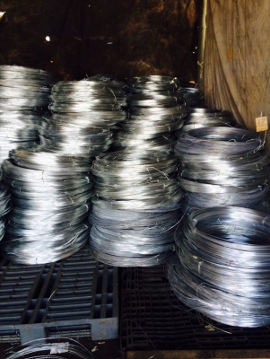 ขายลวดชุบ ราคาถูกเป็น KG มีขนาด คุณภาพดี ขนาดประมาณ2-3มิล มีจำนวนเยอะ เป็น10ตัน สนใจติดต่อ 089 889 3055 อมร