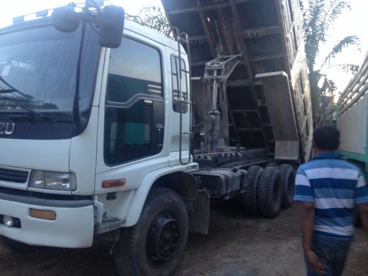 ขายสิบล้อดั้ม2เพลา ISUZU 240 แม่ลูกพ่วงดั้ม เครื่องดีครัชซีสวย