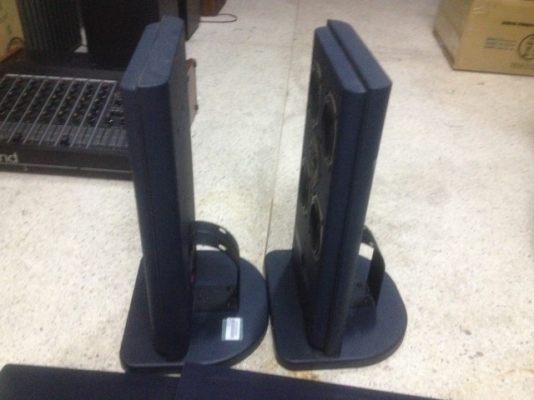 ลำโพง YAMAHA AST SF90 เก่าญี่ปุ่นมีขาตั้งครบสภาพสวยเสียงดีหายากแล้วครับ