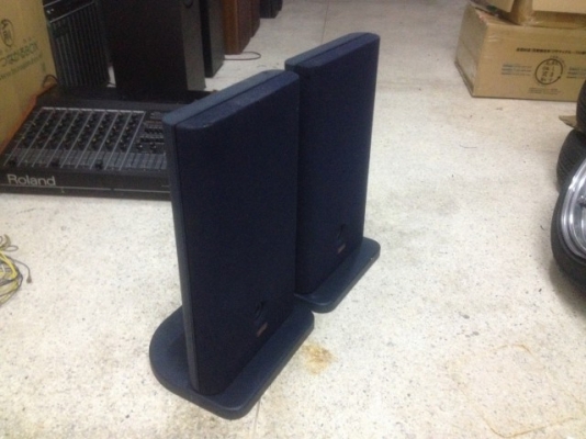 ลำโพง YAMAHA AST SF90 เก่าญี่ปุ่นมีขาตั้งครบสภาพสวยเสียงดีหายากแล้วครับ
