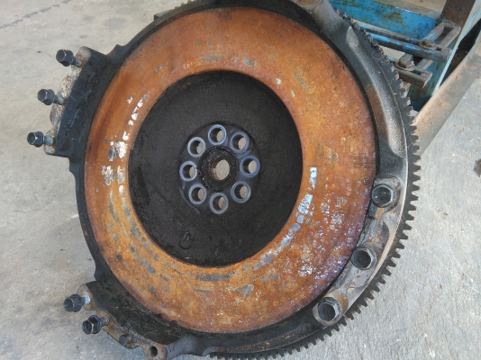 Flywheel ถอดจากเครื่อง 6HH1 14 นิ้ว