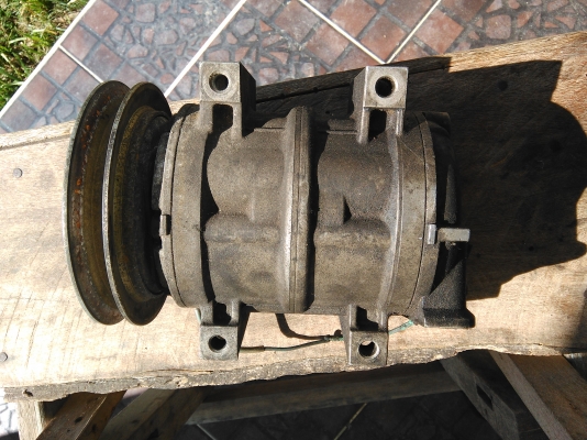 คอมแอร์ ถอดจากเครื่อง 6HH1 ครับ