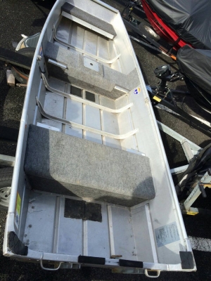 เรืออลูมิเนียม ท้องแบน 12 ฟุต สภาพเดิมๆจากญี่ปุ่น นำเข้าจากประเทศญี่ปุ่น ‪#&lrm;สอบถามโทร‬. 081-4047671 คุณนรินทร์