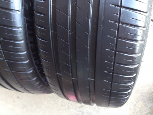 ยางMICHELIN Pilot Sport3  215 45R17ปี2014 สภาพสวยมากๆดอกเยอะมากๆคุ้มสุดๆไม่แพง