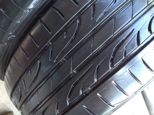 ยางDUNLOP LM704 215 55R17 ปี2014 สภาพสวยมากๆดอกเยอะมากๆคุ้มสุดไม่แพง ยางDUNLOP LM704 215 55R17 ปี2014 สภาพสวยมากๆดอกเยอะมากๆคุ้มสุดไม่แพง