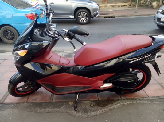 ขาย HONDA PCX 150 ปี 58 ไฟหน้า LED เครื่องดีเดิมๆ สภาพภายนอกสวย เล่มพร้อมโอน (ทะเบียนสวย สั่งจองมา)