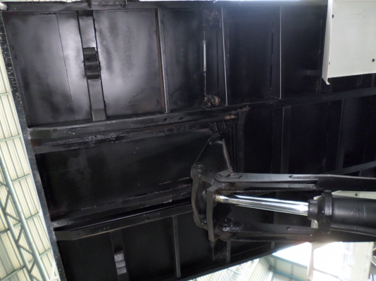 ขาย 6 ล้อ ฮีโน่ดัมพ์  195 แรง ยาว 4.8  ม.  สภาพสวยเดิมเครื่องดี พร้อมใช้งาน ชมก่อนได้ครับ สนใจติดต่อ 081-9425443   081-5715326