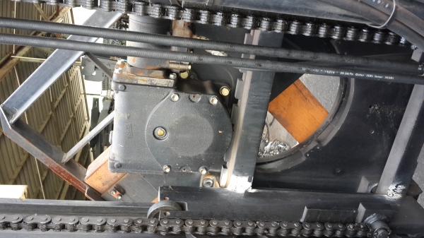 ขายงาหมุนแบบเกาะขนาด3.0ตัน