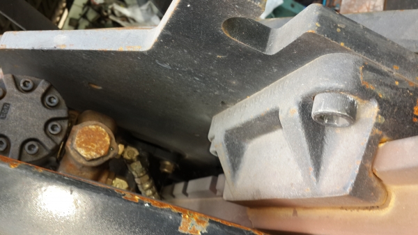 ขายงาหมุนแบบเกาะขนาด3.0ตัน