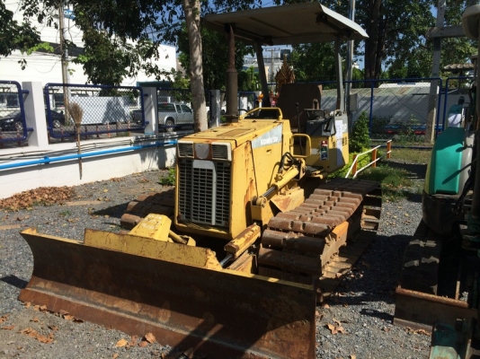 ถึงไทยแล้ว Komatsu D20P-7 SN: 75050 เกียร์ตัด ใบมีด 6 ทิศทาง นำเข้าจากญี่ปุ่น สวยครับ