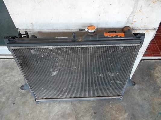 หม้อน้ำ อีสุ ดีแม็ค ISUZU D-max มือ2 สภาพดี ของแท้