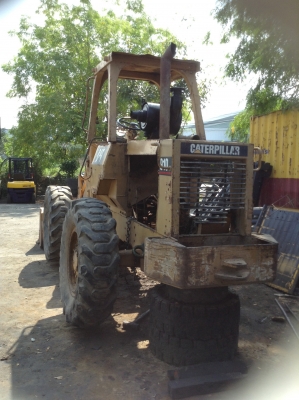 +++ ขายรถตักล้อยาง CAT 910 (ไม่มีเครื่อง) ราคา 220,000.- บาทครับ +++ ขายรถตักล้อยาง CAT 910 (ไม่มีเครื่อง) ราคา 220,000.- บาทครับ