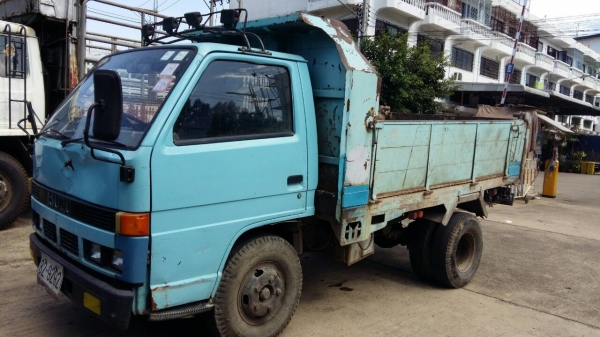 หกล้อ อีซูชุ NKR110 ดั้ม3คิว สภาพดีสวยบางเดิมพร้อมใช้ ทะเบียนพร้อมโอน หกล้อ อีซูชุ NKR110 ดั้ม3คิว สภาพดีสวยบางเดิมพร้อมใช้ ทะเบียนพร้อมโอน