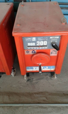 ตู้เชื่อมพลัง 300 แอม