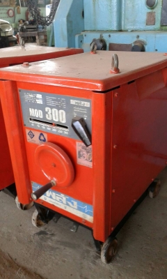 ตู้เชื่อมพลัง 300 แอม