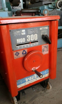 ตู้เชื่อมพลัง 300 แอม