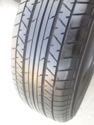 ขายยาง215/60/17 ปี 1513 TOYO  4 เส้น