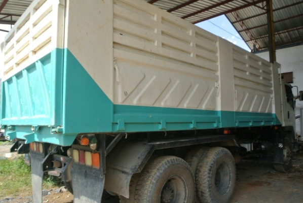 Isuzu fvz300  ยางใหม่สิบเส้น เพิ่งเปลี่ยน 5 กุมภาพันธ์ 2559 จ้า