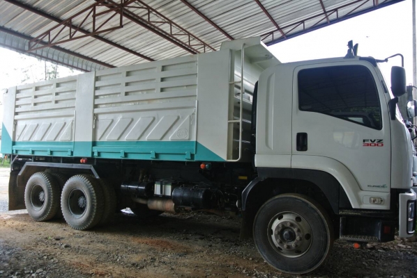 Isuzu fvz300  ยางใหม่สิบเส้น เพิ่งเปลี่ยน 5 กุมภาพันธ์ 2559 จ้า