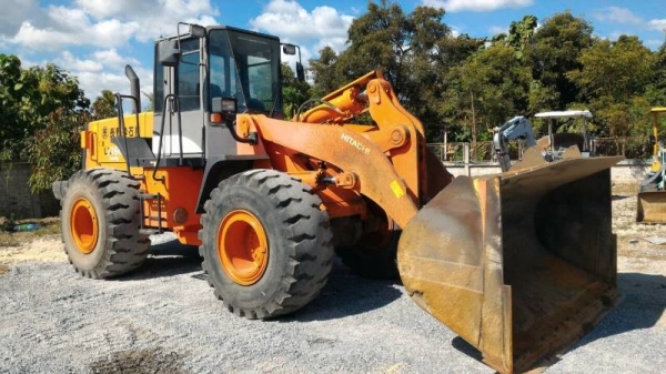 Hitachi LX160-7 ปี2005 เท่า TCM L32-3 เท่า WA320-5 นำเข้าจากญี่ปุ่น โทร.090-986-2521 อ๊อบ