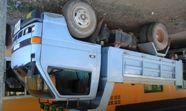 ขายรถ 6 ล้อดั้ม ขายรถ 6 ล้อดั้ม