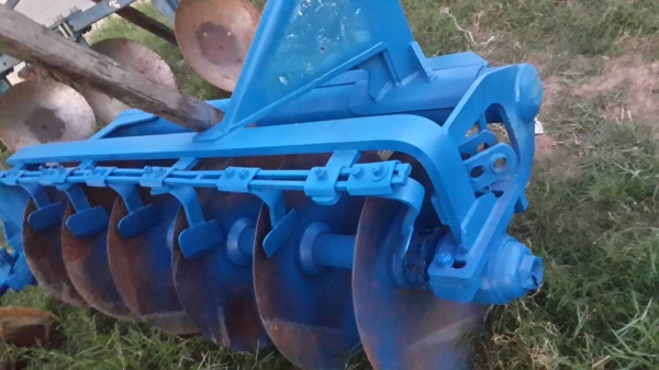 หางหกใส่รถไถฟอร์ด