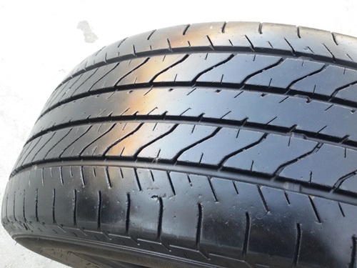 ขายยาง215/55/17 ปี 12 DUNLOP 270 4 เส้น ขายยาง215/55/17 ปี 12 DUNLOP 270 4 เส้น