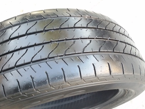ขายยาง215/55/17 ปี 12 DUNLOP 270 4 เส้น ขายยาง215/55/17 ปี 12 DUNLOP 270 4 เส้น