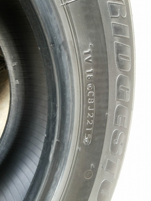 ยางถอดป้ายแดง บริสโตน duravis 215 70 15 ปี2015