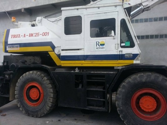 ขายรถเครนสี่ล้อ ทาดาโน่ 25 ตันM3ราคา 2ล้านครับ