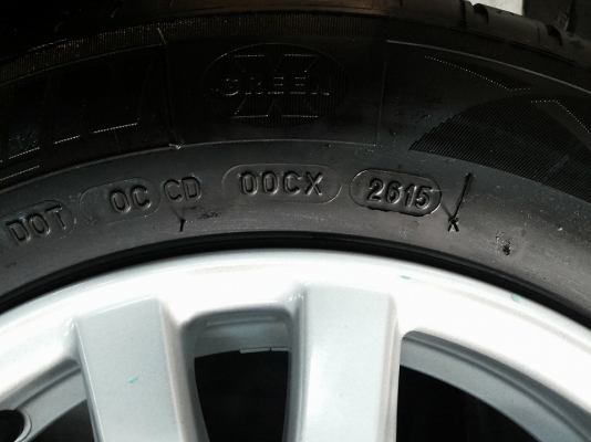 ล้อแม็ก Honda brio พร้อมยาง michelin xm2 175 65 14 ปี2015