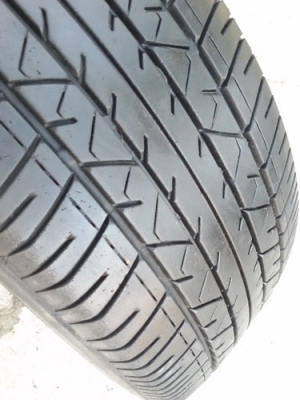 ขายยาง235/55/18 ปี 11BEIDGESTONE  RE31  4 เส้น