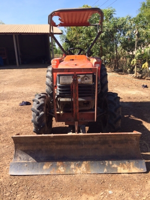 ลดสุดๆงดต่อรอง l3408ตัวรถ ใบดัน หาง3x22"ครับพร้อมใช้