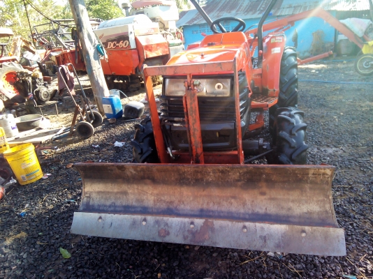 ลดสุดๆงดต่อรอง l3408ตัวรถ ใบดัน หาง3x22"ครับพร้อมใช้