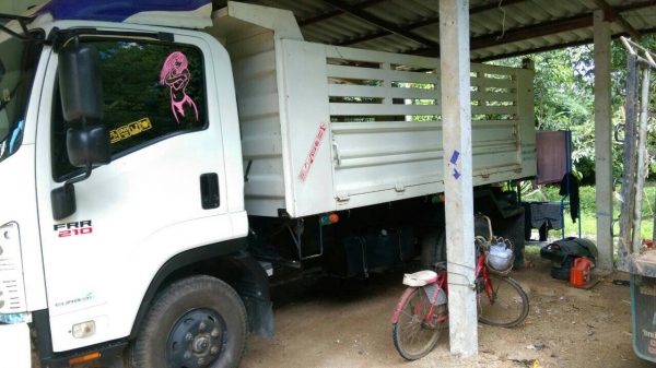 Isuzu 210 ปี53 ติดต่อ 080-1405528