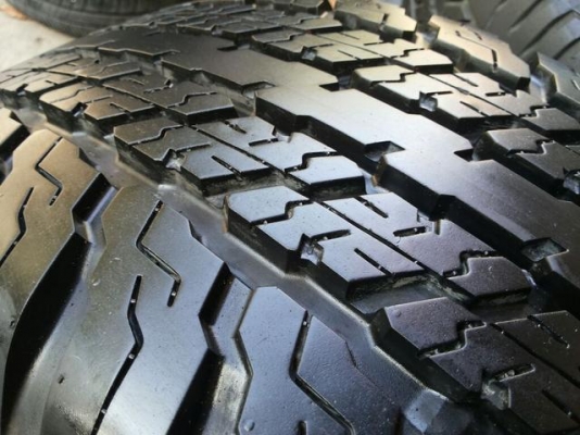 ล้อ toyota hilux revo ถอดป้ายแดง  ยาง yokohama 265 65 17 ปี2015