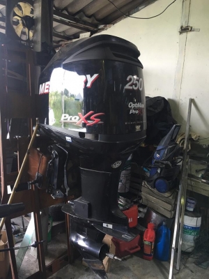 เครื่อง Mercury 250 2 จังหวะ เครื่องหัวฉีด