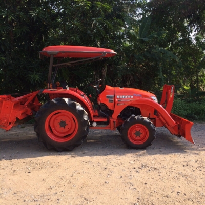 ขายรถไถคูโบต้า L3608(4WD)2เพลา พร้อมอุปกรณ์ 3 ชิ้น ขายราคา 285,000 บาท สนใจต่อรองราคาได้ค่ะ 081-9136451