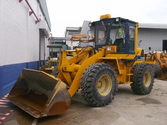 KOMATSU WA150-1 (1.5คิว) จากญี่ปุ่นไม่เคยใช่งานในไทยครับ