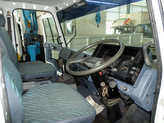 ขาย 6 ล้อ อีซูซุ ร๊อคกี้ 175 แรง ยาว 7 ม. ปี 2540 สภาพดี เครื่องแน่น คัสซีสวย พร้อมใช้งาน ชมรถก่อนได้ครับ สนใจติดต่อได้ที่ 081-9425443 081-5715326 ขาย 6 ล้อ อีซูซุ ร๊อคกี้ 175 แรง ยาว 7 ม. ปี 2540 สภาพดี เครื่องแน่น คัสซีสวย พร้อมใช้งาน ชมรถก่อนได้ครับ สนใจติดต่อได้ที่ 081-9425443 081-5715326