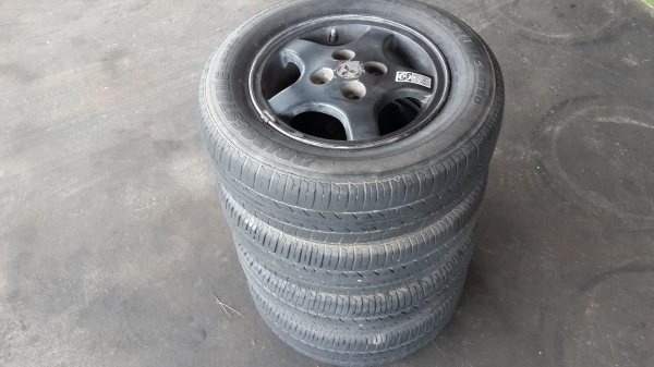 ล้อแม็กพร้อมยาง Bridgestone ปี13 ขอบ 13 4รู100 ครบชุด