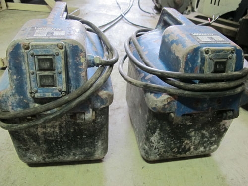 ขายมอเตอร์จี้ปูนยี่ห้อVibrotec 2แรงไฟ380โวลท์ไม่มีสายจี้ปูน